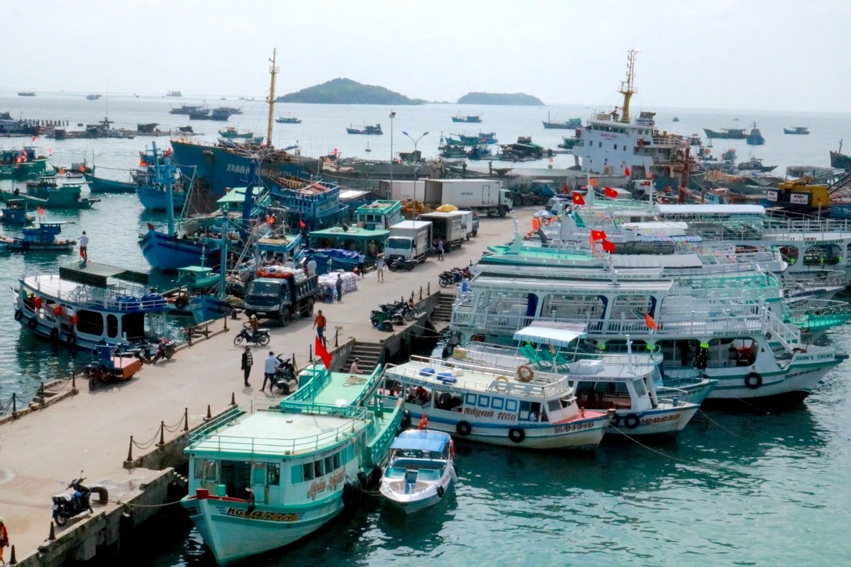 Tuyệt đối không cho phương tiện xuất bến khi chưa bảo đảm đầy đủ các điều kiện an toàn kỹ thuật.