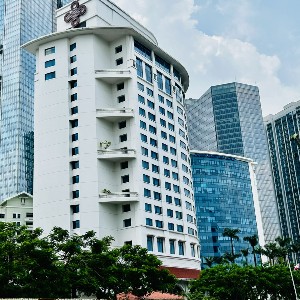 76% ưu tiên đầu tư vào bất động sản hoặc vàng. Ảnh: Hoàng Bách