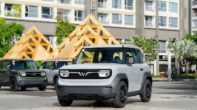 Auto sales rise 15% in first half as hybrid vehicle demand surges