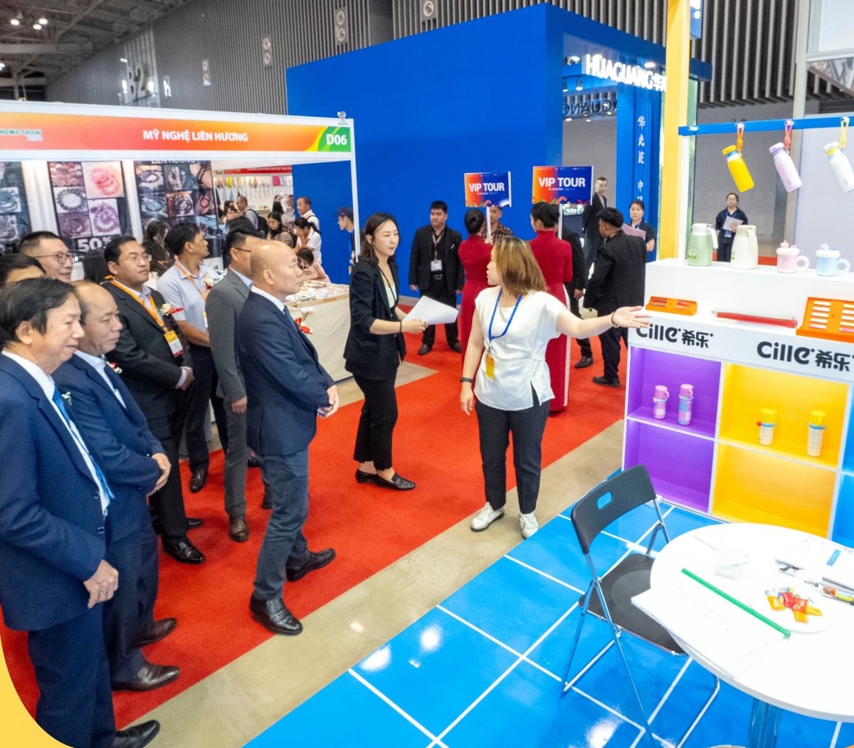 HomeShow Vietnam 2026 quy tụ gần 300 doanh nghiệp đến từ hơn 10 quốc gia và vùng lãnh thổ như Hàn Quốc, Malaysia, Ấn Độ, Trung Quốc và Việt Nam. Ảnh: Home Show Vietnam