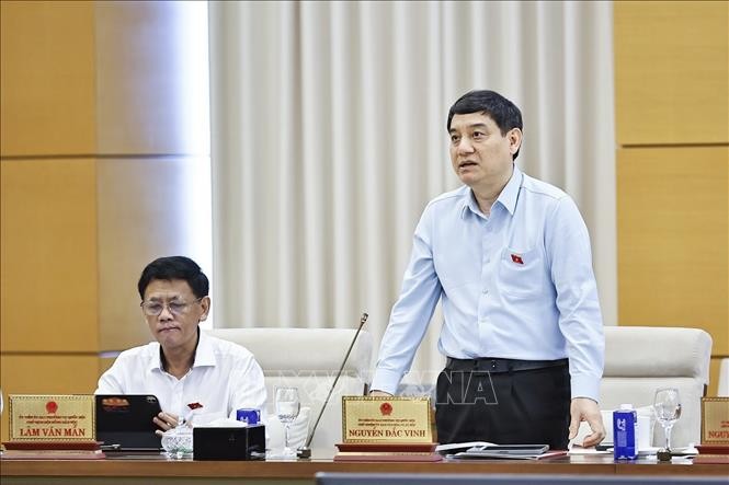 Chủ nhiệm Ủy ban Văn hóa và Xã hội của Quốc hội Nguyễn Đắc Vinh phát biểu. Ảnh: Doãn Tấn/TTXVN