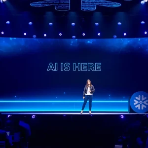 AI đang mở ra một cuộc cạnh tranh mới. Ảnh: Forbes