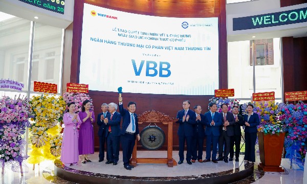 Gần 1,08 tỷ cổ phiếu VBB giao dịch trên HOSE, giá trị vốn hóa khoảng 14.400 tỷ đồng