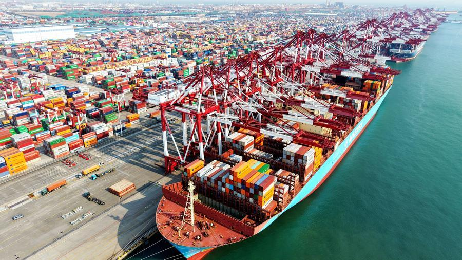 Cảng Thanh Đảo của Trung Quốc - Ảnh: Tân Hoa Xã.
