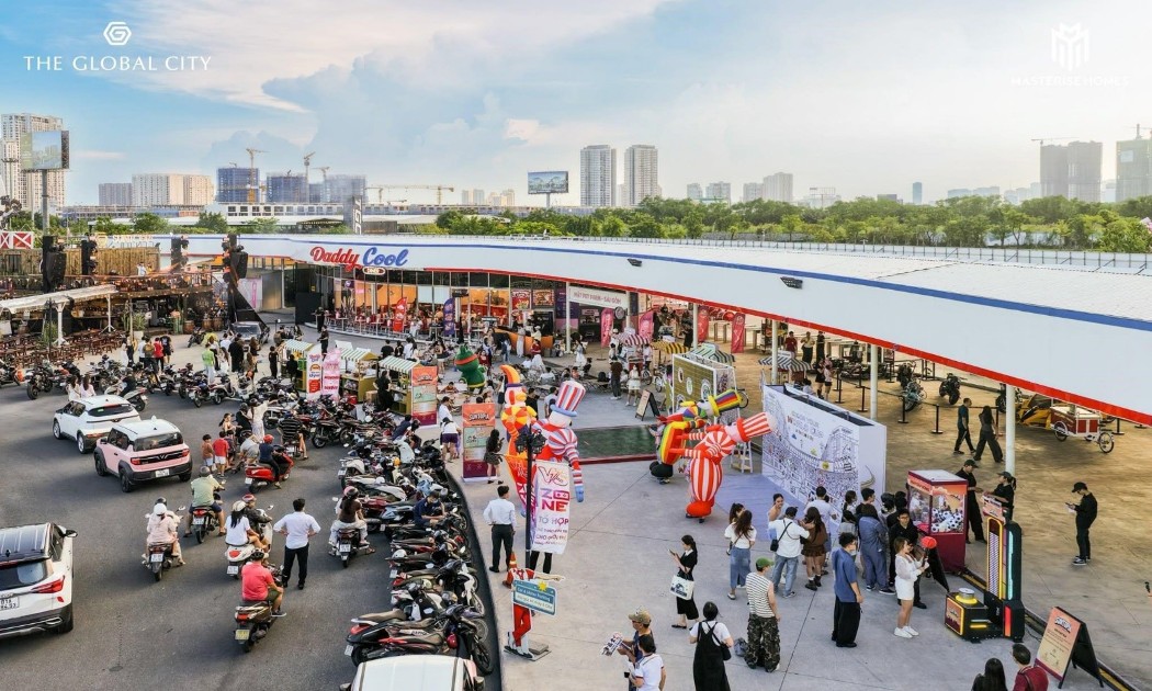 Đông đảo du khách và các gia đình đổ về The Global City, hòa mình vào không khí lễ hội mùa hè náo nhiệt. Ảnh: The Global City.