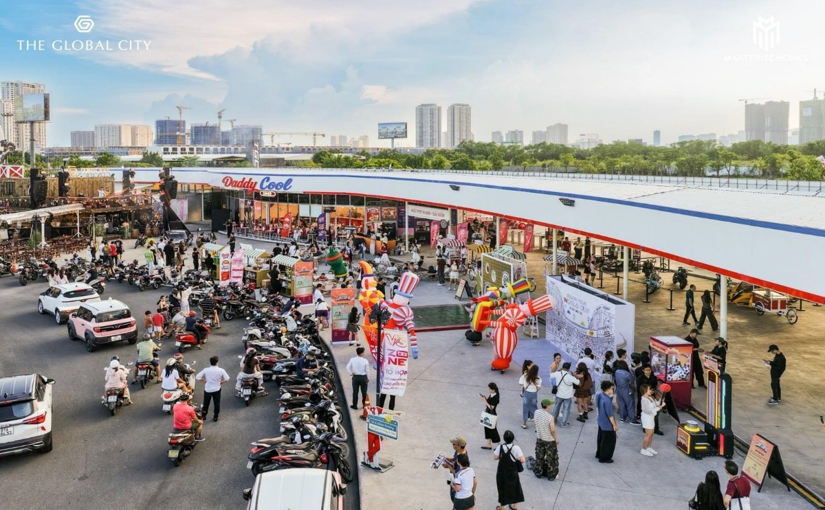 Đông đảo du khách và các gia đình đổ về The Global City, hòa mình vào không khí lễ hội mùa hè náo nhiệt. Ảnh: The Global City.