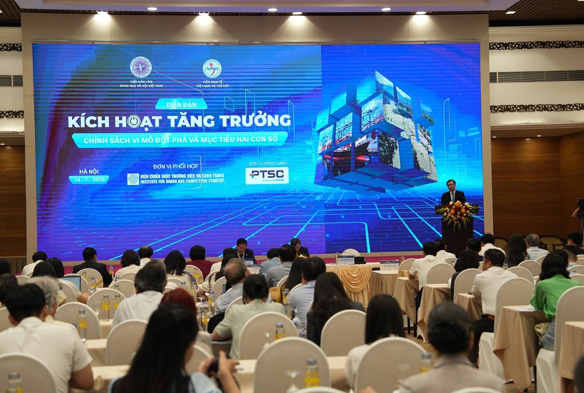 Toàn cảnh Diễn đàn “Kích hoạt tăng trưởng: Chính sách vi mô đột phá và mục tiêu hai con số”. Ảnh: Vũ Khuê.