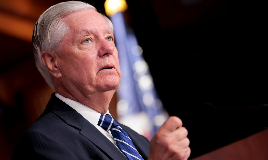 Cố Thượng nghị sĩ Cộng hòa Lindsey Graham là một trong những người đi đầu trong việc thúc đẩy các biện pháp trừng phạt cứng rắn hơn đối với Nga. Ảnh: Getty Images.