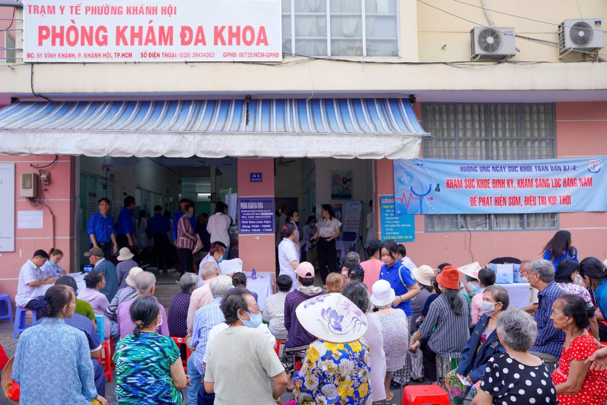 Việc khám sức khỏe được linh hoạt cả ngoài giờ hành chính, vào buổi tối, ngày nghỉ và cuối tuần. Ảnh: Bệnh viện Đại học Y Dược