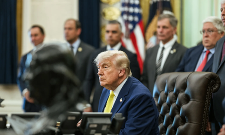 Tổng thống Trump rút lại kế hoạch thu phí tại eo biển Hormuz