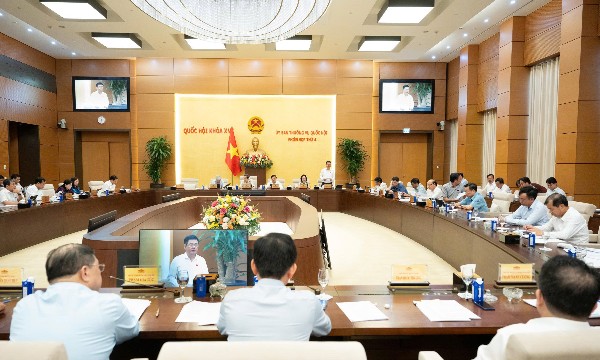 Thống nhất trình Quốc hội chủ trương đầu tư Vành đai 5 Vùng Thủ đô và điều chỉnh dự án đường sắt Lào Cai - Hà Nội - Hải Phòng