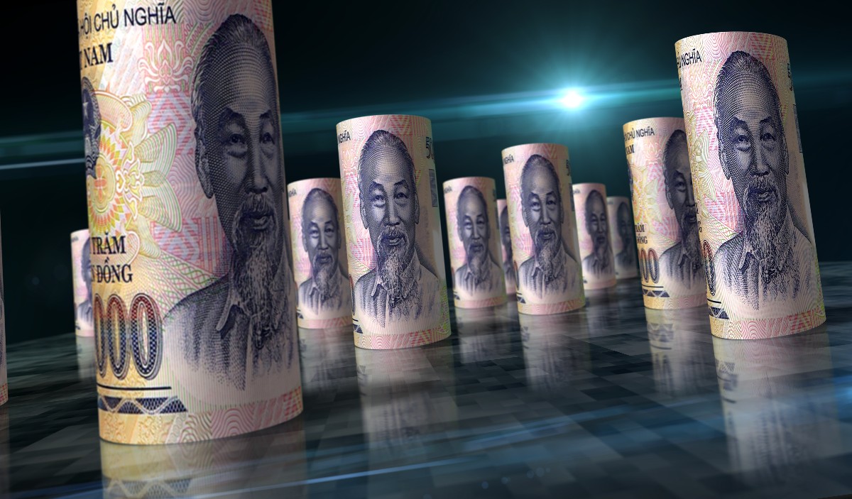 Căng thẳng địa chính trị bùng phát trở lại khiến giá dầu leo thang lên trên 90USD/thùng gây áp lực lớn cho điều hành chính sách tiền tệ (Ảnh: ShutterStock).