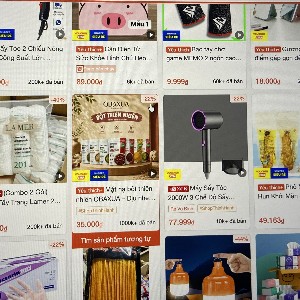 Sự phát triển mạnh mẽ của các sàn giao dịch trực tuyến, các trang mạng xã hội bán hàng đã khiến lĩnh vực này đứng đầu về số lượng phản ánh. Ảnh: Vũ Khuê.