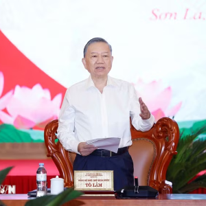 Tổng Bí thư, Chủ tịch nước Tô Lâm cùng Đoàn công tác Trung ương làm việc với Ban Thường vụ Tỉnh ủy Sơn La về kết quả thực hiện các nghị quyết của Trung ương, của tỉnh và nhiệm vụ trọng tâm 6 tháng cuối năm 2026. Ảnh: TTXVN