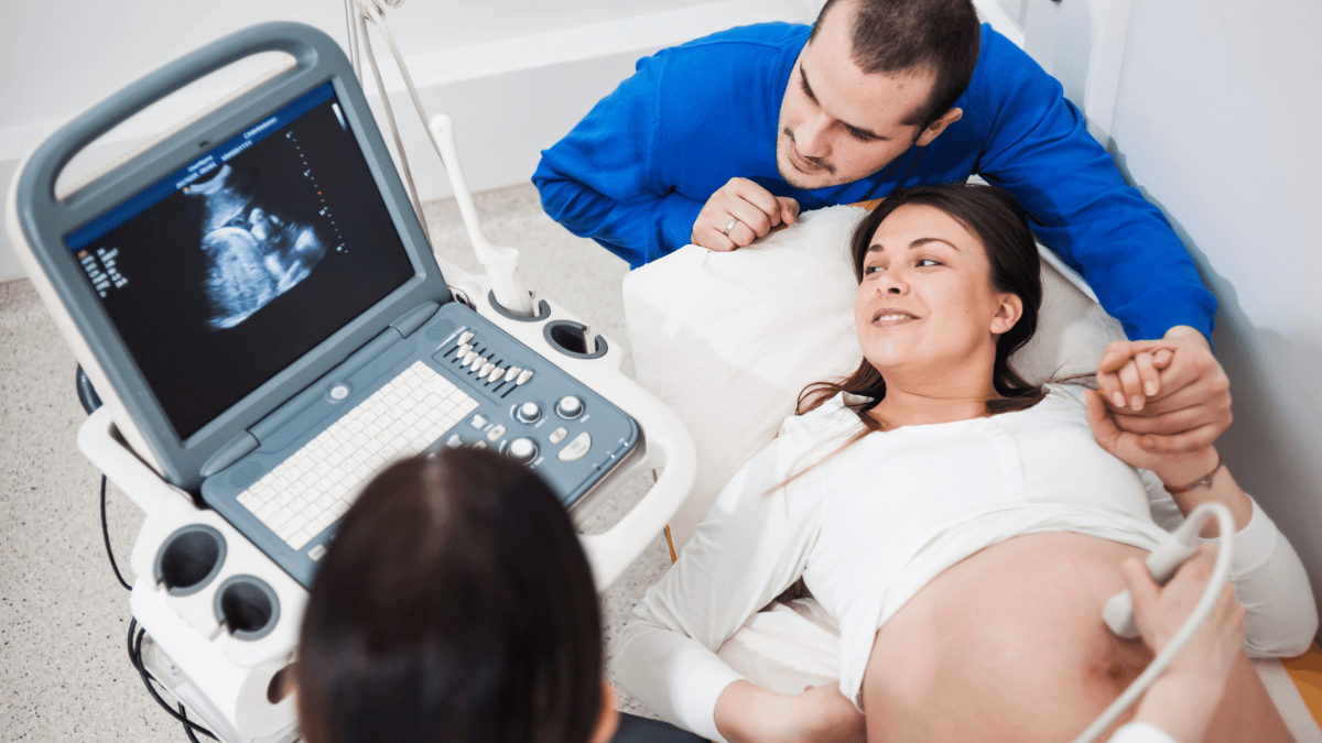 Ngày càng nhiều bệnh nhân nước ngoài tới Việt Nam tìm kiếm cơ hội điều trị hiếm muộn bằng IVF. Ảnh: Ovoria