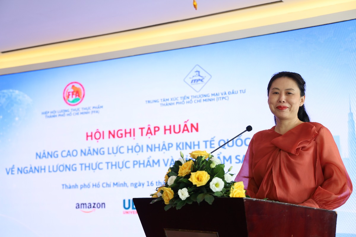 Bà Hồ Thị Quyên, Phó Giám đốc ITPC phát biểu tại hội nghị, sáng 16/7.