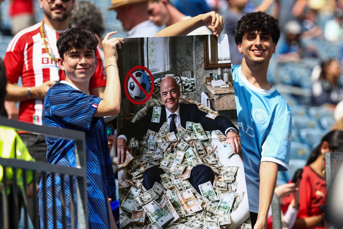 FIFA đang tìm mọi cách thương mại hóa tối đa sự kiện World Cup 2026. Ảnh: Dialy Sabah