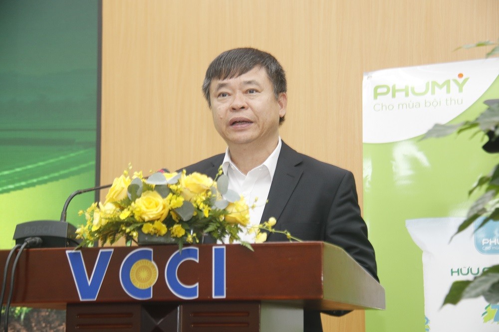Ông Trần Ngọc Liêm, Phó Tổng Thư ký VCCI kiêm Giám đốc VCCI khu vực TP. Hồ Chí Minh phát biểu tại Diễn đàn - Ảnh: VCCI