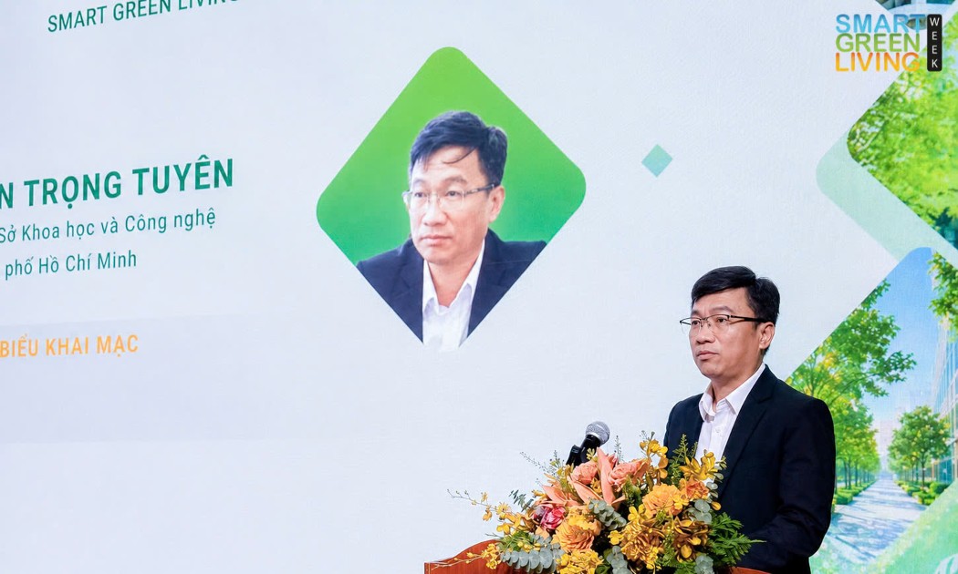 Ông Trần Trọng Tuyên, Phó Giám đốc Sở Khoa học và Công nghệ TP. Hồ Chí Minh, phát biểu tại sự kiện Smart Green Living Week 2026, sáng ngày 17/7. Ảnh: H.Vinh