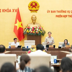 Phó Chủ tịch Quốc hội Nguyễn Khắc Định điều hành Phiên họp. Ảnh: Cổng thông tin điện tử Quốc hội.