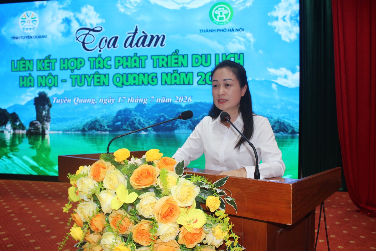 Bà Bùi Thị Xuyên: "Na Hang đặt mục tiêu trở thành điểm đến trọng điểm của du lịch Tuyên Quang". Ảnh: Chu Khôi.