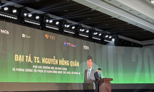 Colonel Nguyen Hong Quan, Deputy Director of the Department of Cybersecurity and High-Tech Crime Prevention (A05) under the Ministry of Public Security, speaks at the Vietnam RWA Summit 2026 held on July 18. (Photo: the events organisers)