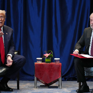 Tổng thống Mỹ Donald Trump gặp Tổng thống Brazil Luiz Inacio Lula da Silva tại Kuala Lumpur, Malaysia, ngày 26/10/2025 - Ảnh: Getty Images.