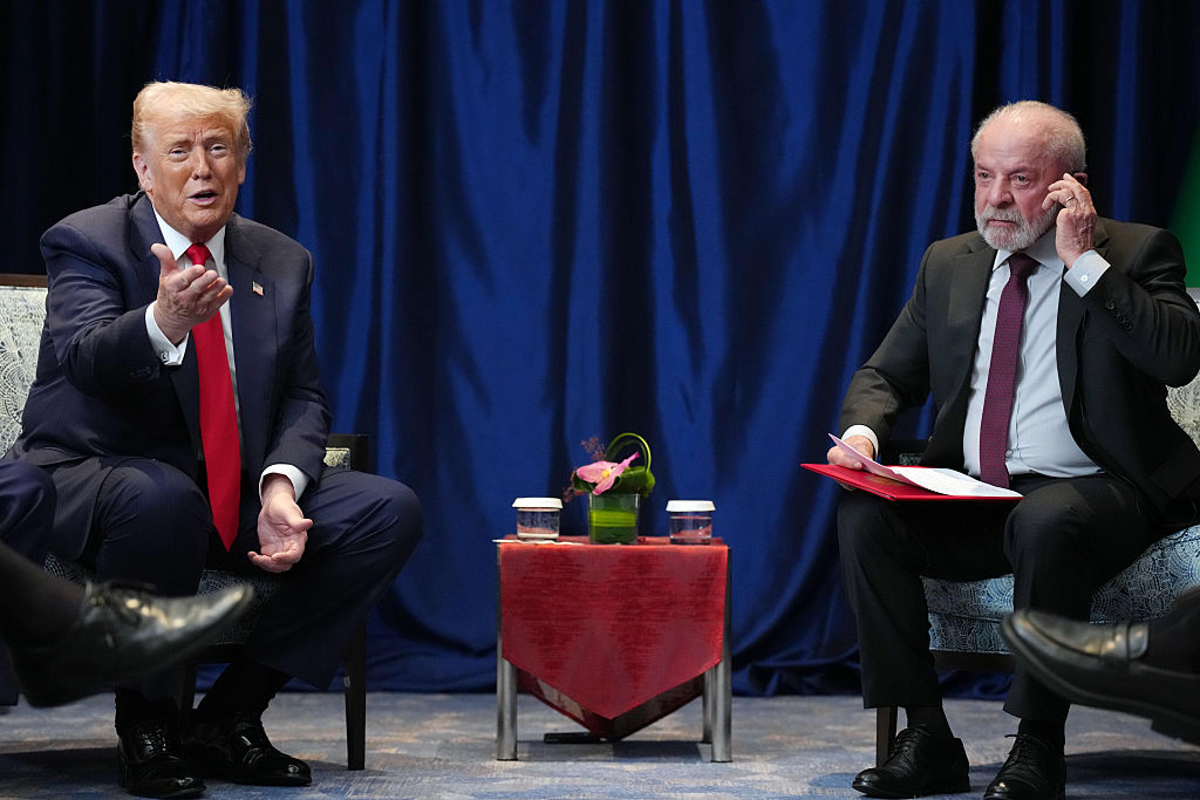 Tổng thống Mỹ Donald Trump gặp Tổng thống Brazil Luiz Inacio Lula da Silva tại Kuala Lumpur, Malaysia, ngày 26/10/2025 - Ảnh: Getty Images.