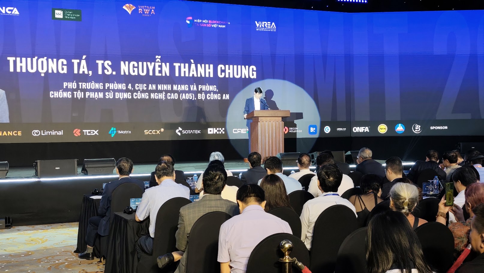 Thượng tá, Tiến sĩ Nguyễn Thành Chung cho biết&nbsp;lĩnh vực tài sản mã hóa sẽ tiếp tục là mục tiêu tấn công ưa thích của tội phạm mạng trong thời gian tới, với mục đích cuối cùng là chiếm đoạt tài sản. Ảnh: Bảo Bình