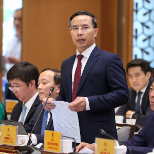 Thống đốc Ngân hàng Nhà nước Việt Nam Phạm Đức Ấn phản hồi kiến nghị của đại diện hiệp hội, doanh nghiệp (Ảnh: VGP/Nhật Bắc).