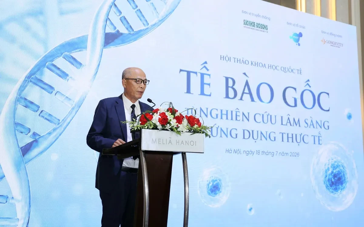 TS.BSCKII. Nguyễn Tiến Dũng, Viện trưởng Viện Nghiên cứu và ứng dụng công nghệ tế bào phát biểu tại hội thảo. Ảnh: VTV