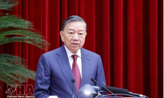 Party General Secretary and State President To Lam addresses the opening of the 14th Party Central Committee’s third meeting. (Photo: VNA)
