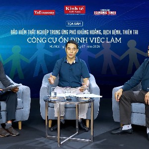 Tọa đàm “Bảo hiểm thất nghiệp trong ứng phó khủng hoảng, dịch bệnh, thiên tai: Công cụ ổn định việc làm”. Ảnh: Việt Tuấn.