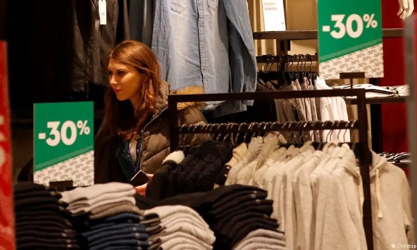 EU cấm tiêu hủy quần áo tồn kho: Bước ngoặt thúc đẩy kinh tế tuần hoàn trong ngành thời trang