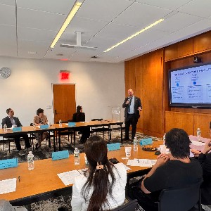 Chương trình Financial Roundtable được tổ chức vào ngày 18/7/2026 tại Đại học Columbia (New York, Hoa Kỳ). Ảnh: VIFC-HCM.