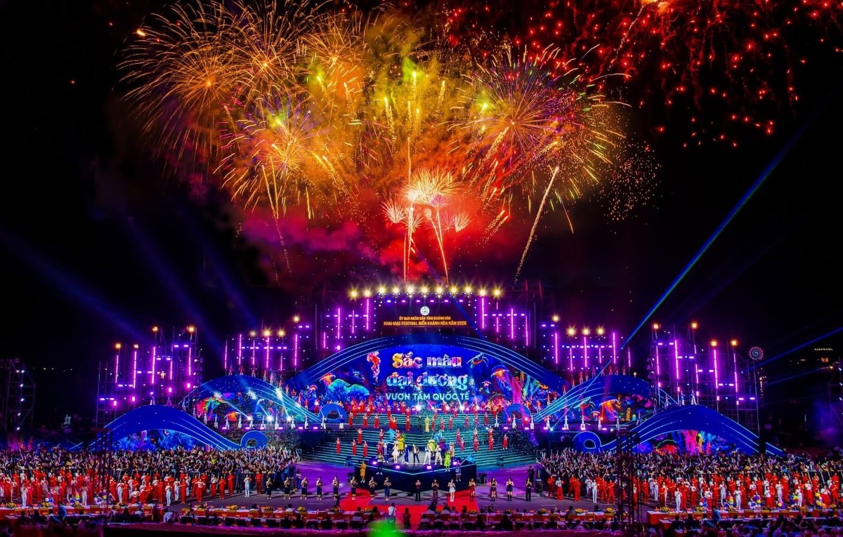 Festival đã mang đến hàng chục sự kiện, hoạt động văn hóa và không gian hội tụ của thiên nhiên và con người. Ảnh: Du lịch Nha Trang