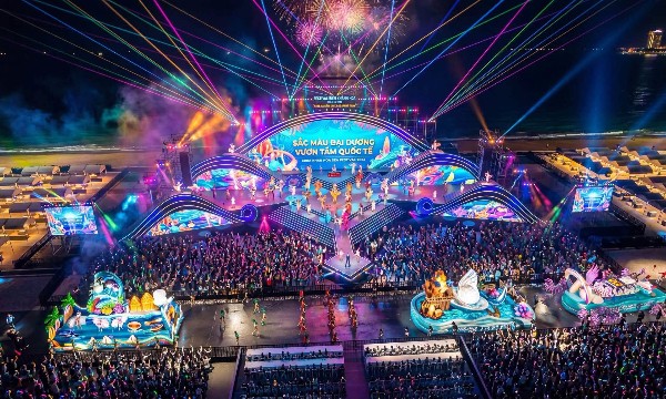 Khánh Hòa sẽ không ngừng đổi mới Festival biển thành thương hiệu văn hóa
