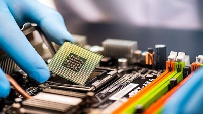 Semiconductors, rare earths proposed as Vietnam’s priority industries