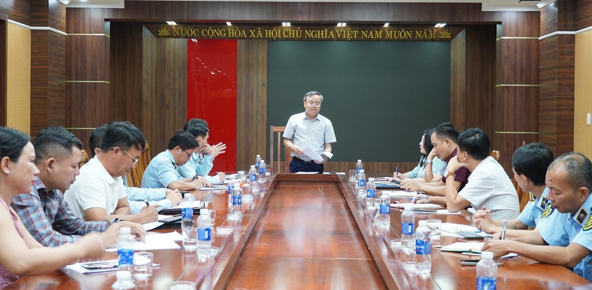 Toàn cảnh cuộc họp. Ảnh: Hồng Mến