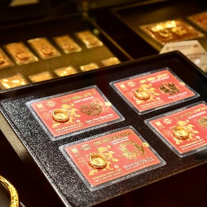 Chênh lệch giữa giá vàng trong nước và giá vàng thế giới sụt 18,5 triệu đồng/lượng từ mức đỉnh. Nguồn ảnh: Bảo Tín Minh Châu