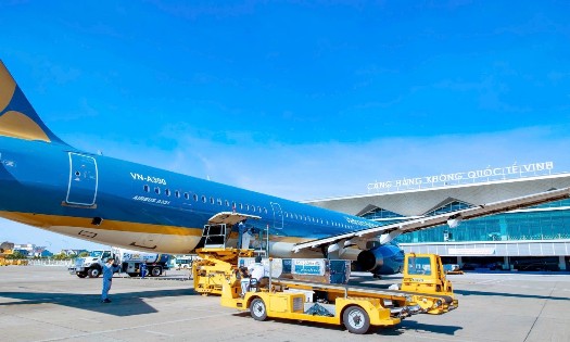 Cảng hàng không quốc tế Vinh hướng tới mục tiêu đạt công suất 3 triệu hành khách mỗi năm vào năm 2030. Ảnh: Quang An