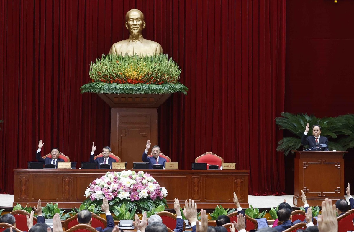 Phiên khai mạc Hội nghị lần thứ ba Ban Chấp hành Trung ương Đảng khoá XIV. Ảnh: TTXVN.