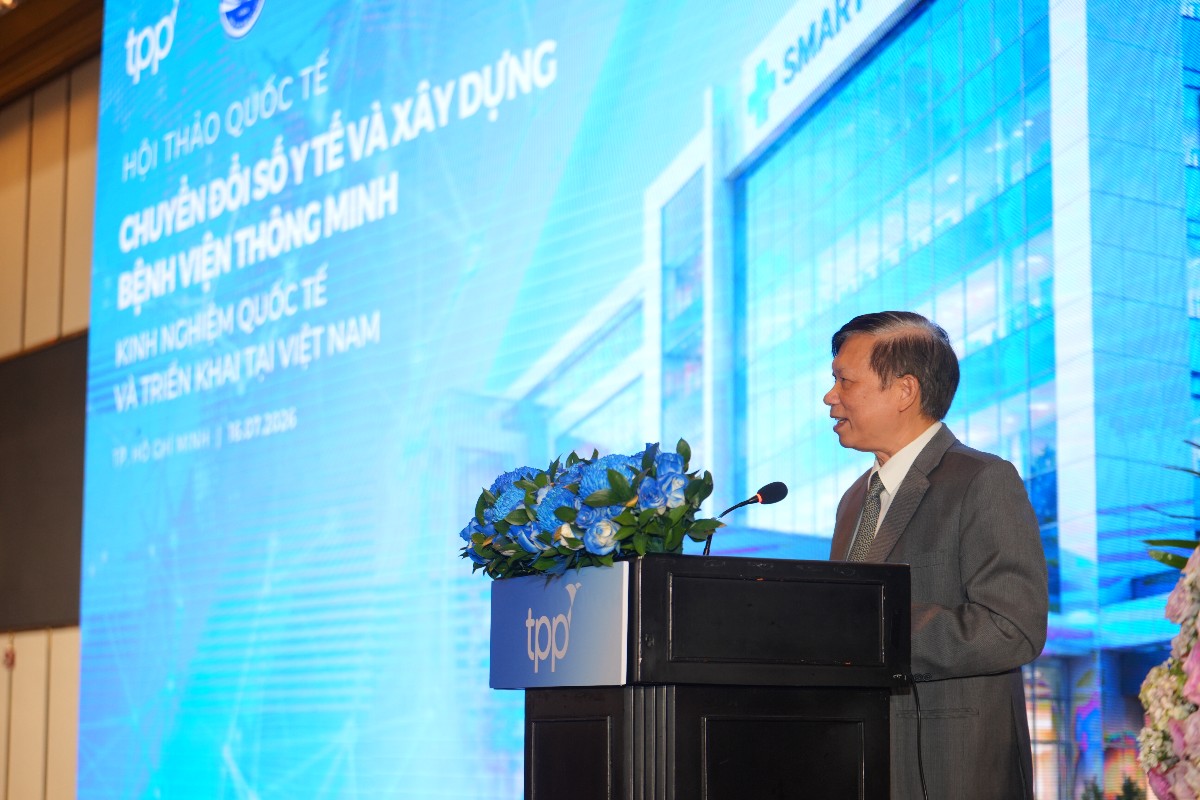 GS.TS Trần Quý Tường, Chủ tịch Hội Tin học Y tế Việt Nam, phát biểu tại hội thảo. Ảnh: VTV