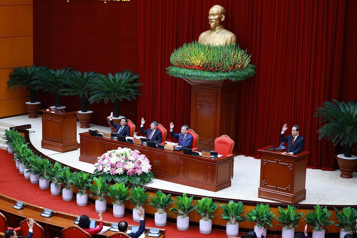 Phiên khai mạc Hội nghị lần thứ ba Ban Chấp hành Trung ương Đảng khóa XIV. Ảnh: TTXVN.