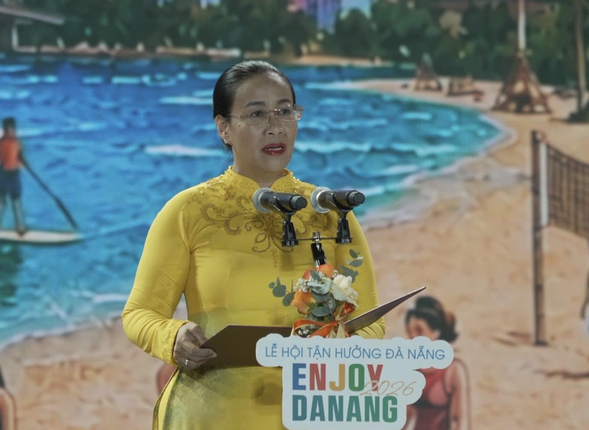 Phó Chủ tịch UBND TP. Đà Nẵng Nguyễn Thị Anh Thi, phát biểu khai mạc Lễ hội. Ảnh Ngô Anh Văn