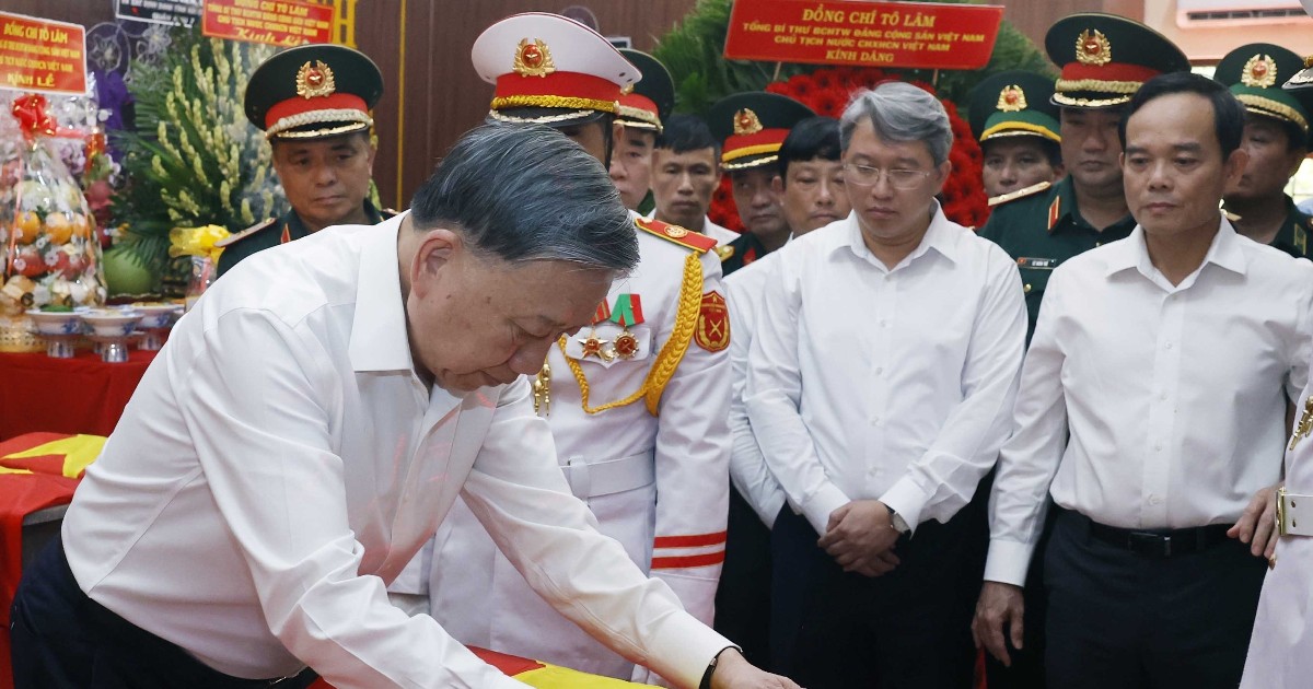 Thư của Tổng B&iacute; thư, Chủ tịch nước T&ocirc; L&acirc;m...