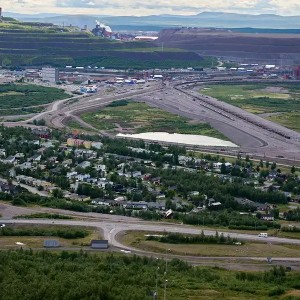 Mỏ quặng sắt lớn nhất châu Âu tại thành phố Kiruna, nằm trong Vòng Bắc Cực của Thụy Điển. Ảnh: Malin Haarala/AP Photo/picture alliance