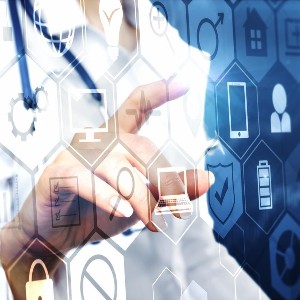 AI cũng có thể giúp bệnh viện vận hành hiệu quả hơn thông qua việc phân tích quy trình làm việc, dự báo nhu cầu nhân lực và tối ưu lịch phẫu thuật để sử dụng hiệu quả các nguồn lực quý giá như phòng mổ. Ảnh: iStock/peshkov