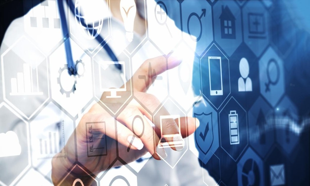 AI cũng có thể giúp bệnh viện vận hành hiệu quả hơn thông qua việc phân tích quy trình làm việc, dự báo nhu cầu nhân lực và tối ưu lịch phẫu thuật để sử dụng hiệu quả các nguồn lực quý giá như phòng mổ. Ảnh: iStock/peshkov