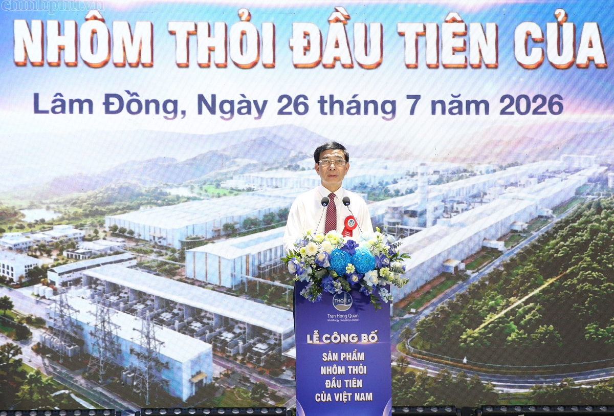Đại tướng Phan Văn Giang, Ủy viên Bộ Chính trị, Phó Thủ tướng Chính phủ, Bộ trưởng Bộ Quốc phòng phát biểu tại buổi lễ. Ảnh: Nguyễn Hoàng/VGP.